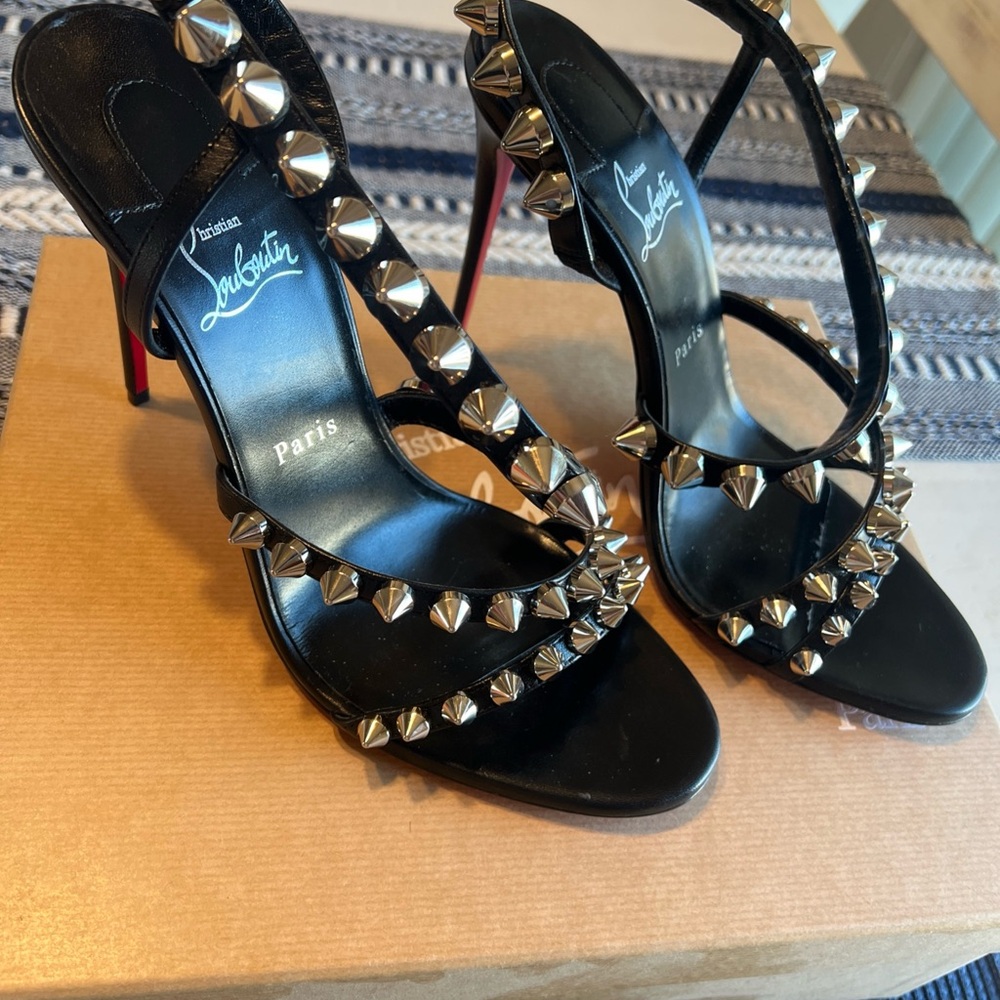 Christian Louboutin Black Stiletto Heels 100M Sz 42 NIB